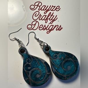 Wood earrings